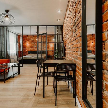 קלייפדה Old Brick Boutique Apartments מראה חיצוני תמונה