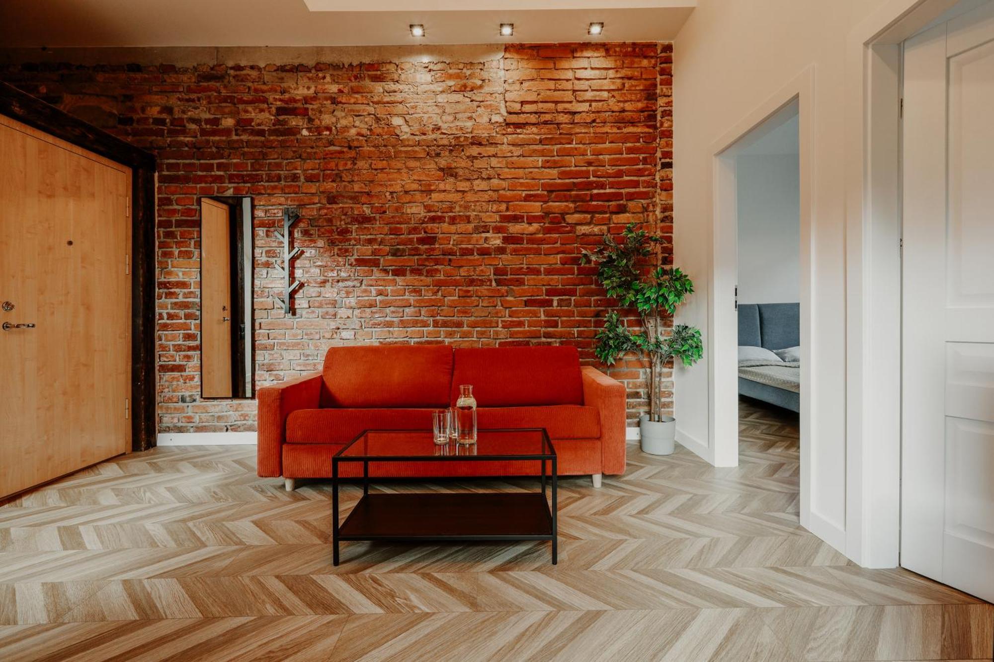 קלייפדה Old Brick Boutique Apartments מראה חיצוני תמונה