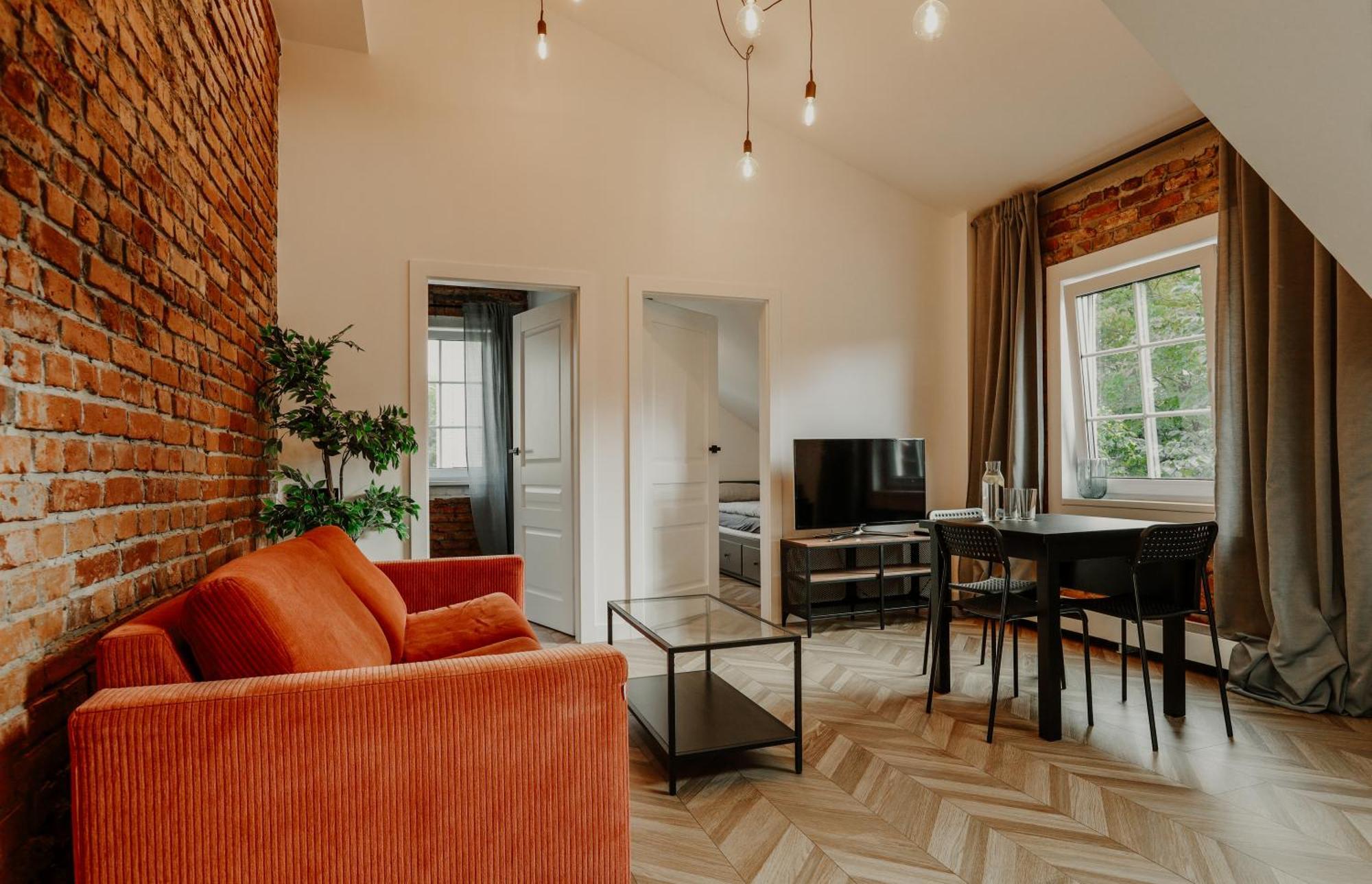 קלייפדה Old Brick Boutique Apartments מראה חיצוני תמונה