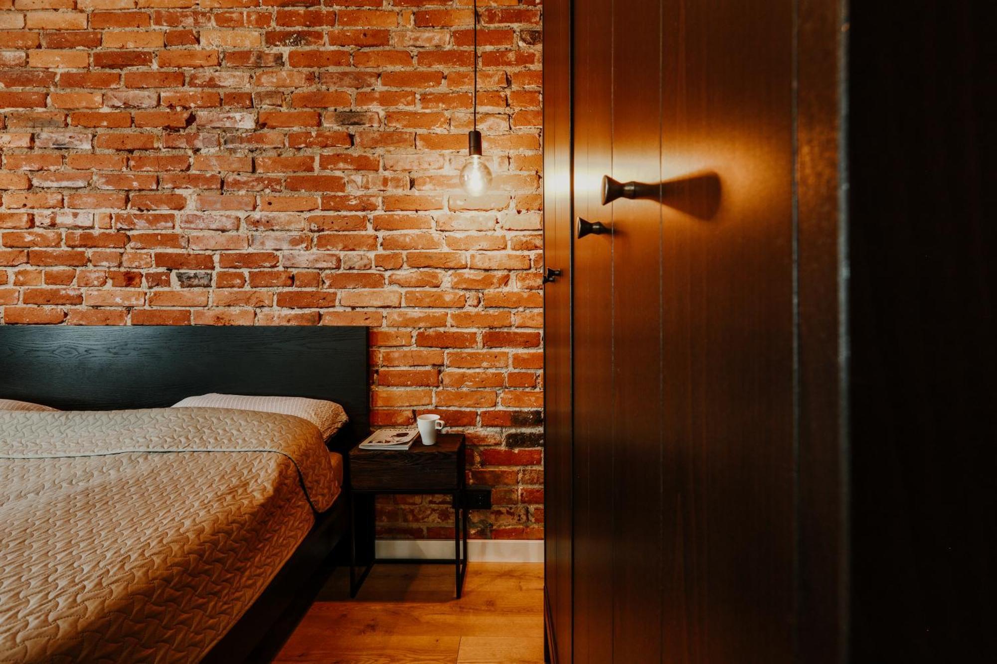 קלייפדה Old Brick Boutique Apartments מראה חיצוני תמונה