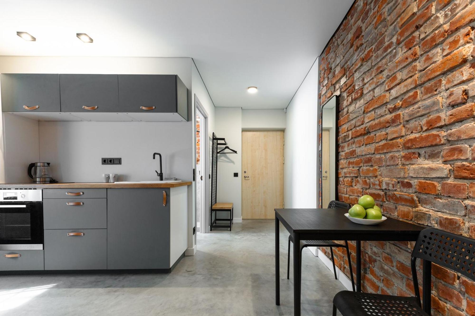 קלייפדה Old Brick Boutique Apartments מראה חיצוני תמונה