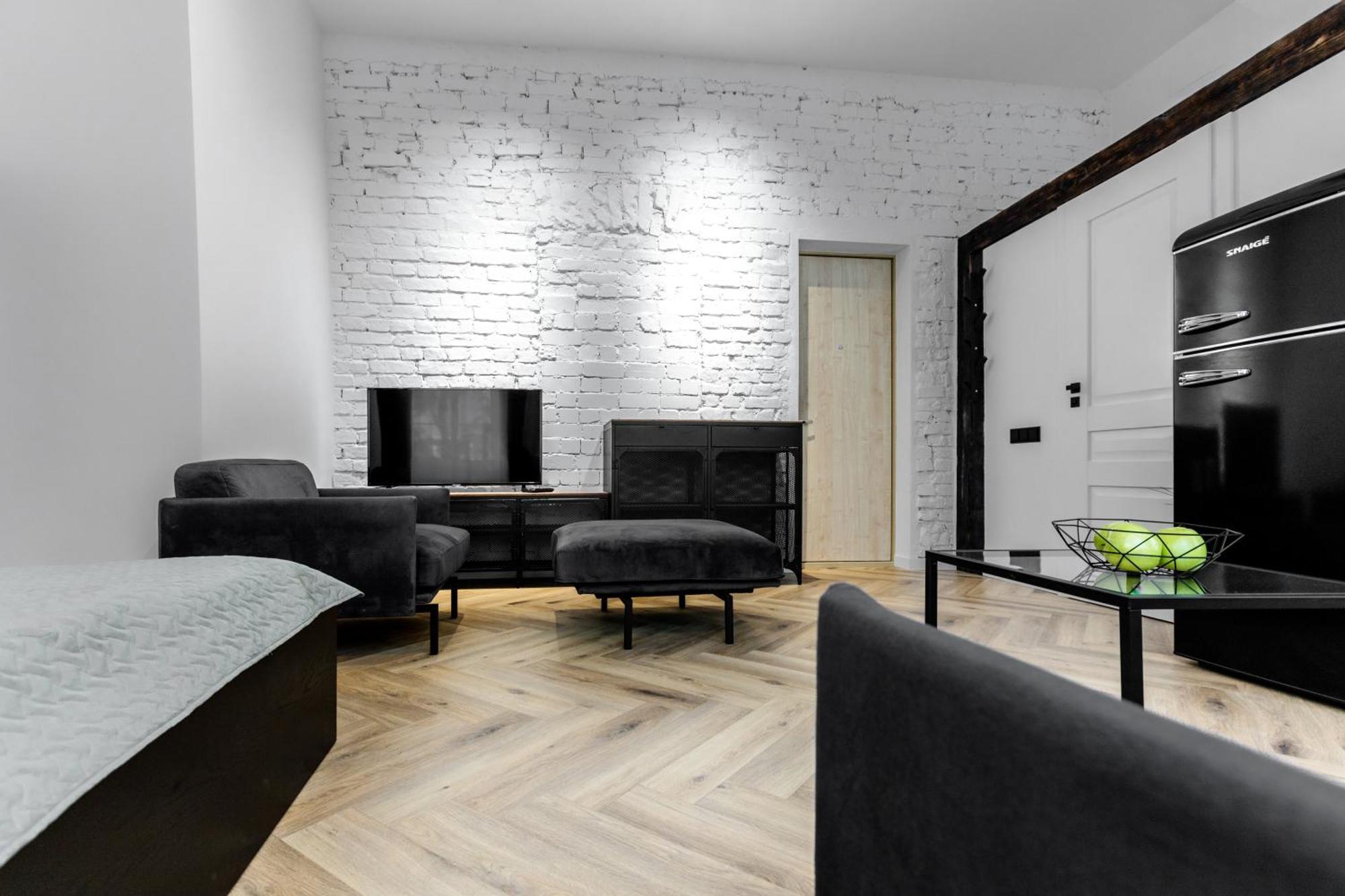 קלייפדה Old Brick Boutique Apartments מראה חיצוני תמונה