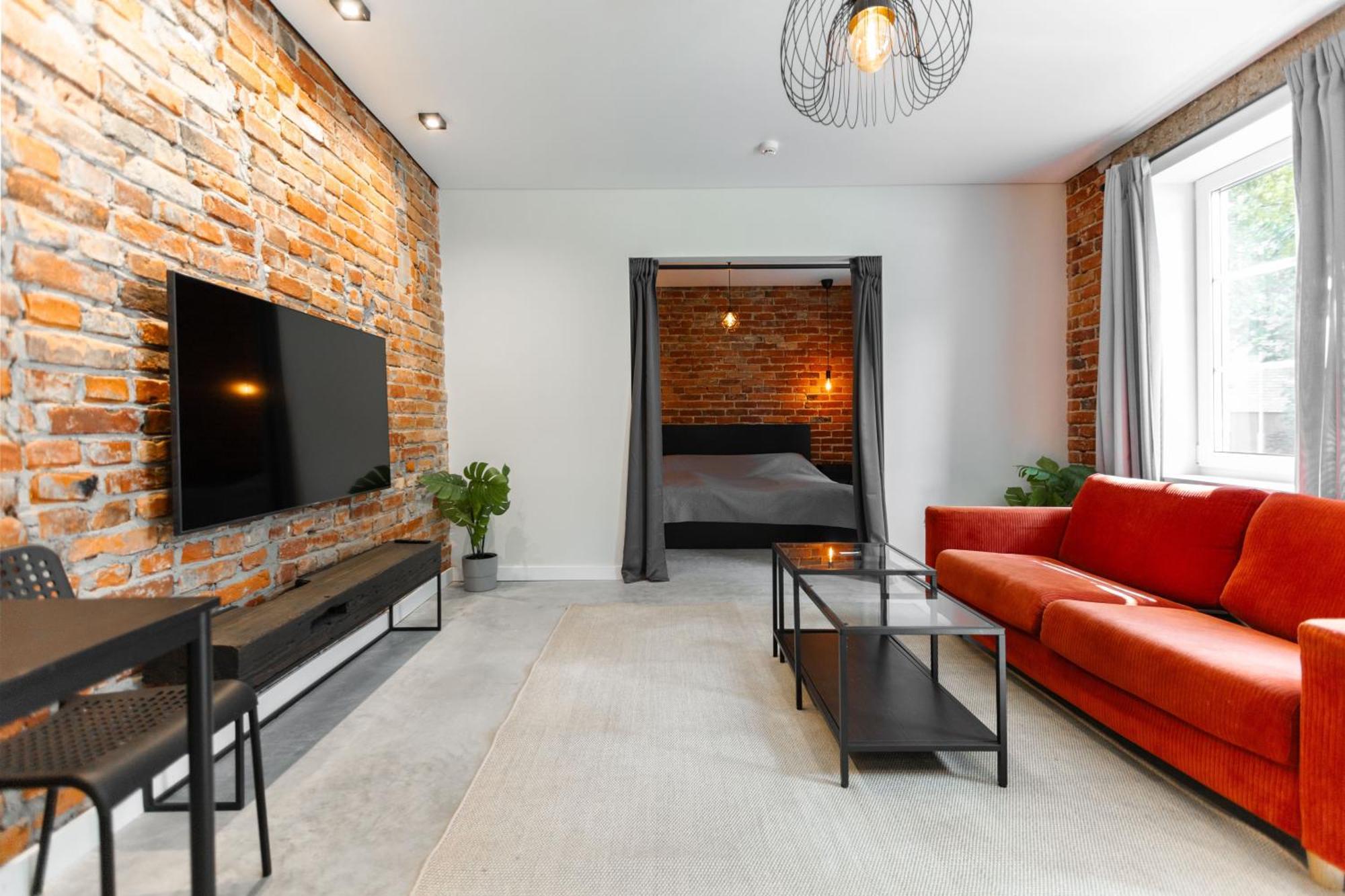 קלייפדה Old Brick Boutique Apartments מראה חיצוני תמונה
