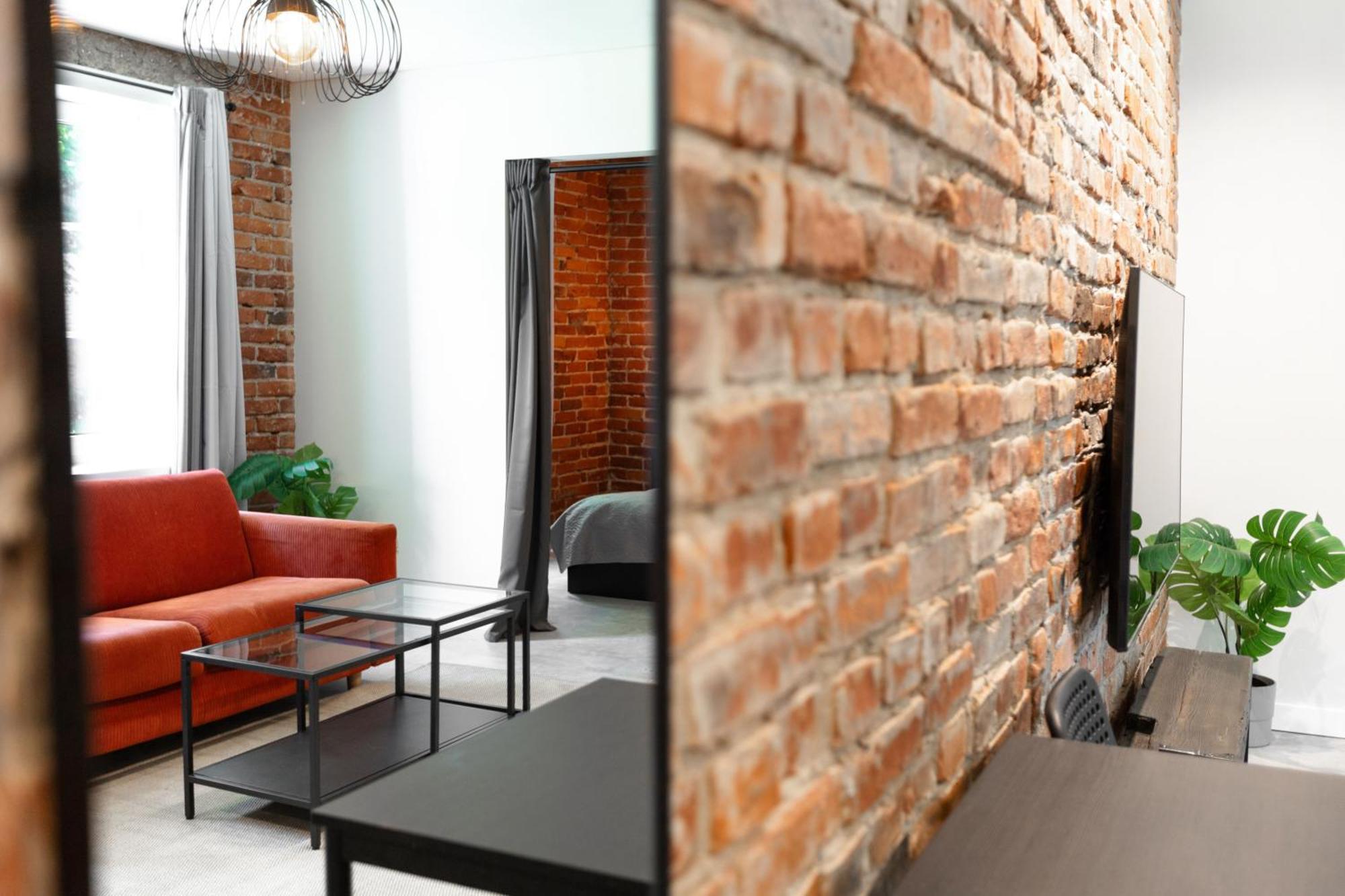 קלייפדה Old Brick Boutique Apartments מראה חיצוני תמונה