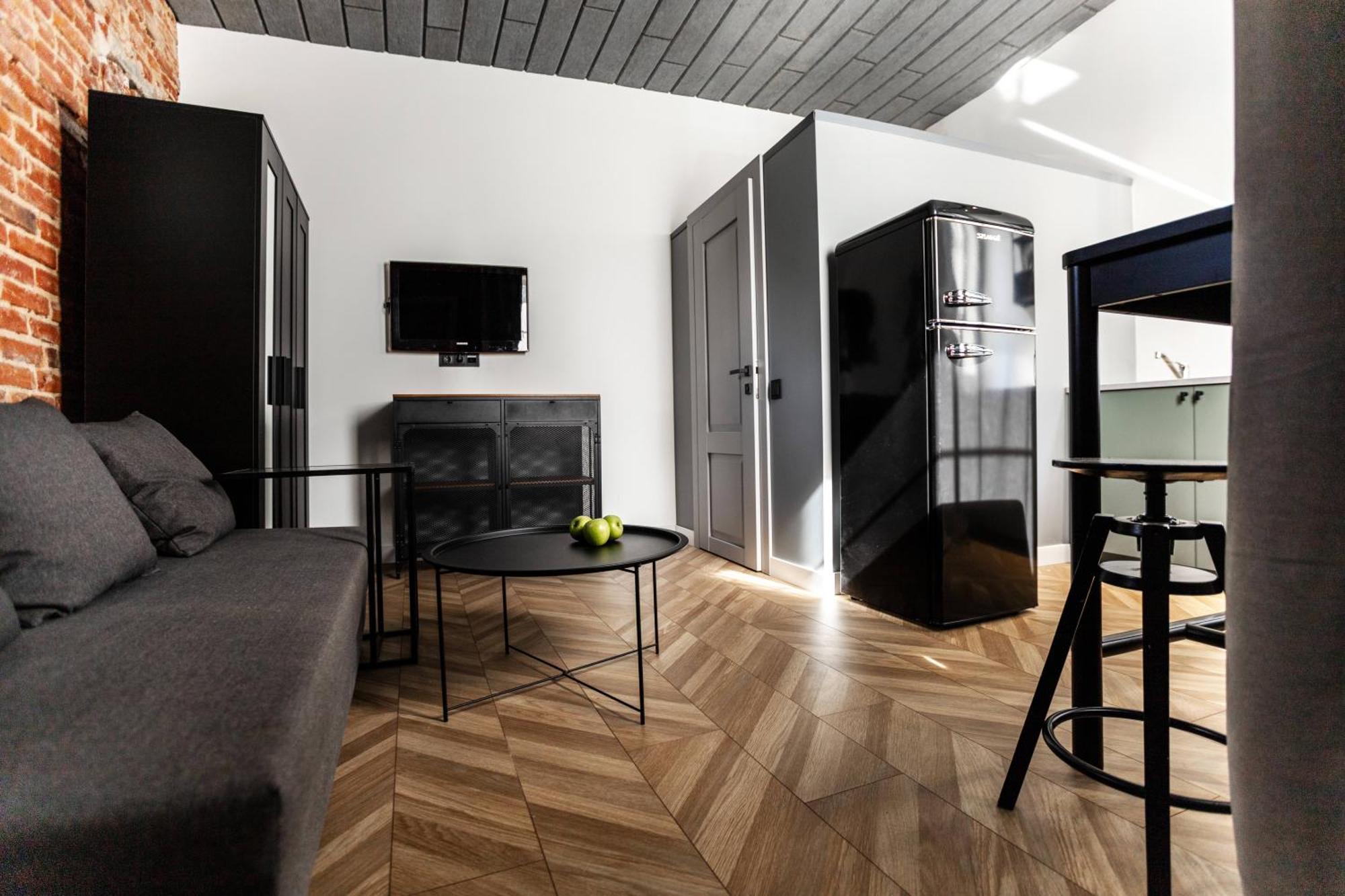 קלייפדה Old Brick Boutique Apartments מראה חיצוני תמונה