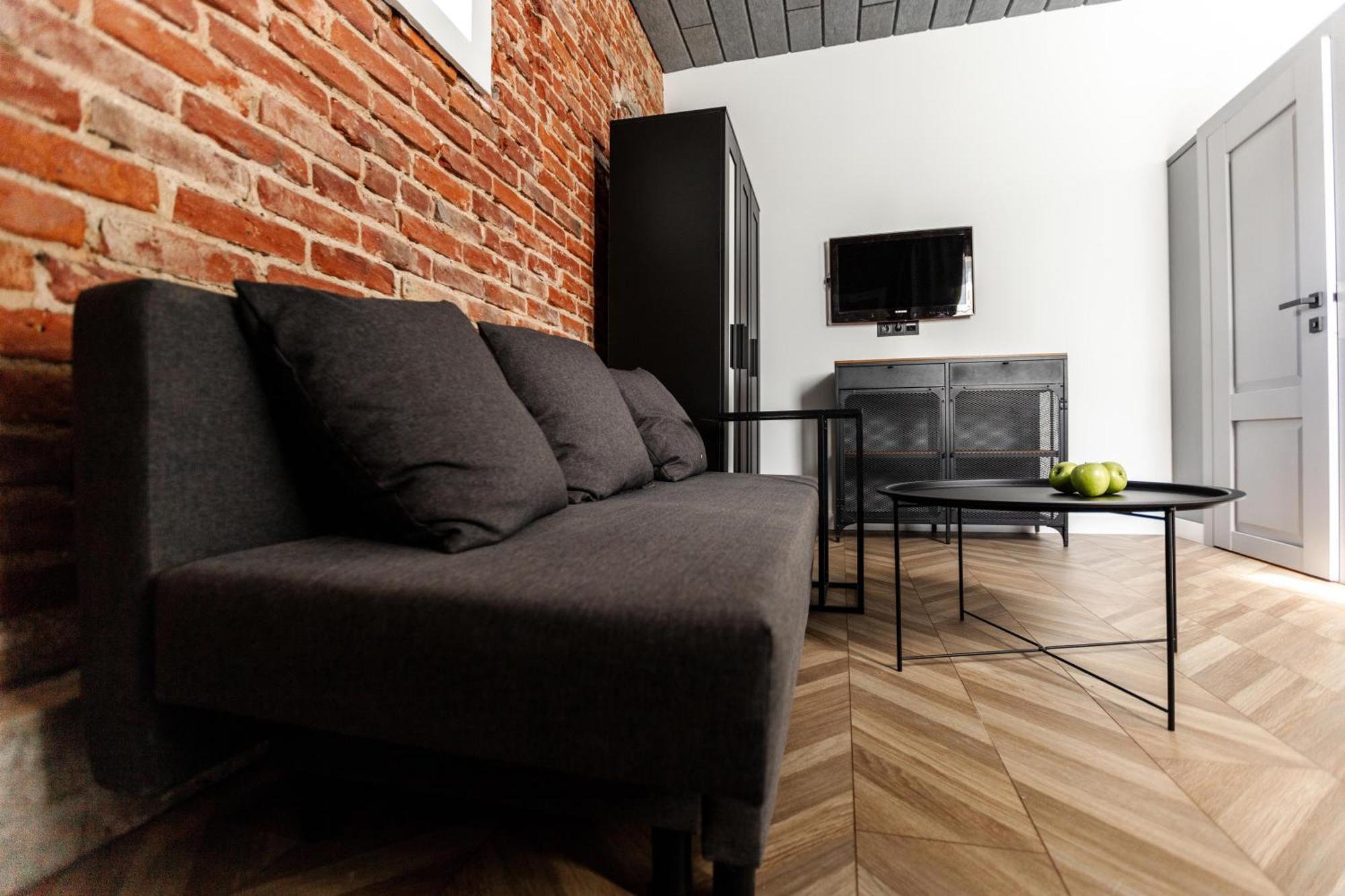 קלייפדה Old Brick Boutique Apartments מראה חיצוני תמונה